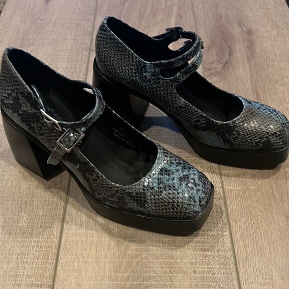 Free People Ruby Double Strap Platform Mary Janes US 8.5 Blue and Black - Picture 3 of 12